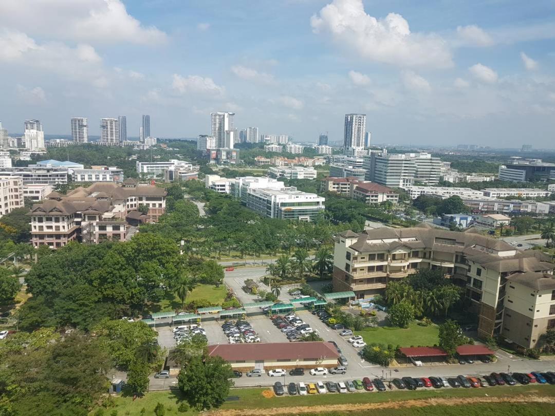 Residence @ Shaftsbury Cyberjaya Exterior photo